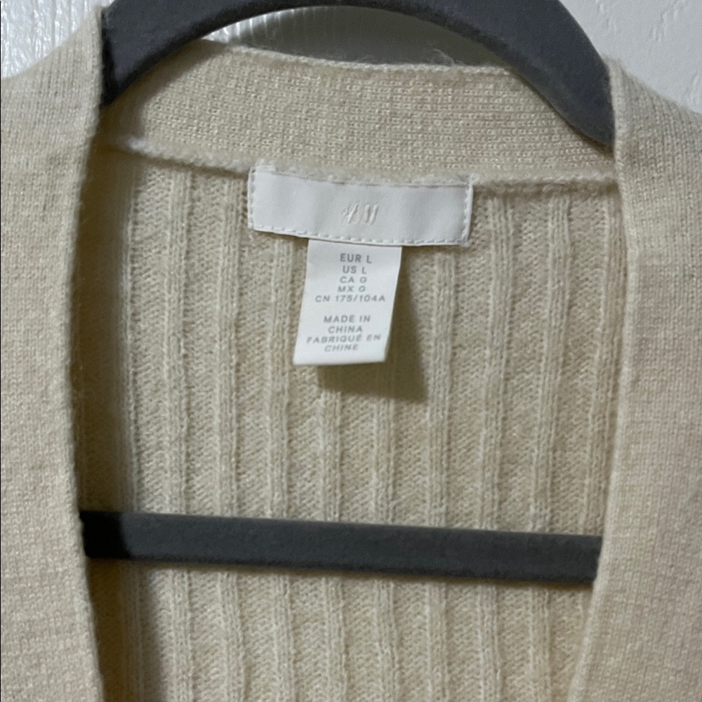 H&M Cream Ribbed Women's Cardigan with Rhinestone Buttons Large - Picture 2 of 7